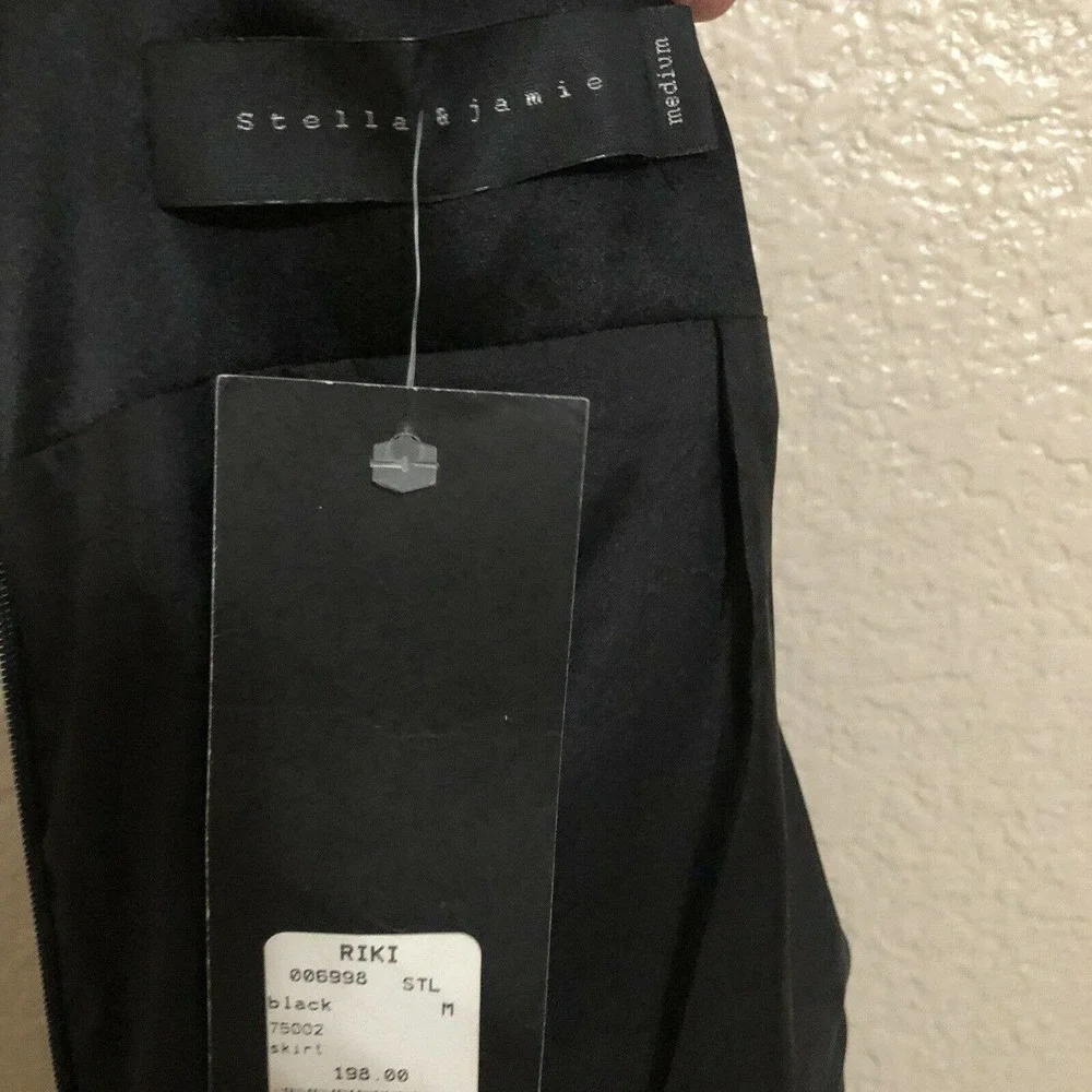 STELLA & JAMIE NWT Satin Straight Skirt M Pleated Paperbag Hight Waisted Black - Picture 5 of 6